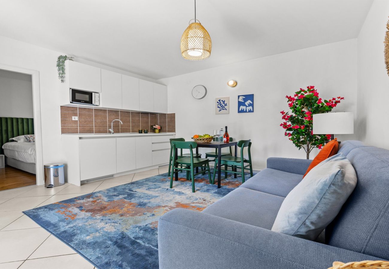 Ferienwohnung in Šibenik - Resort A1 Apartment (2+2) Meerblick 2
