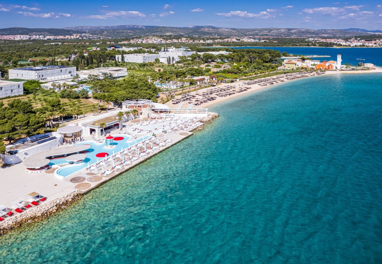 Ferienwohnung in Šibenik - Resort Apartment A1 (2+2) 2