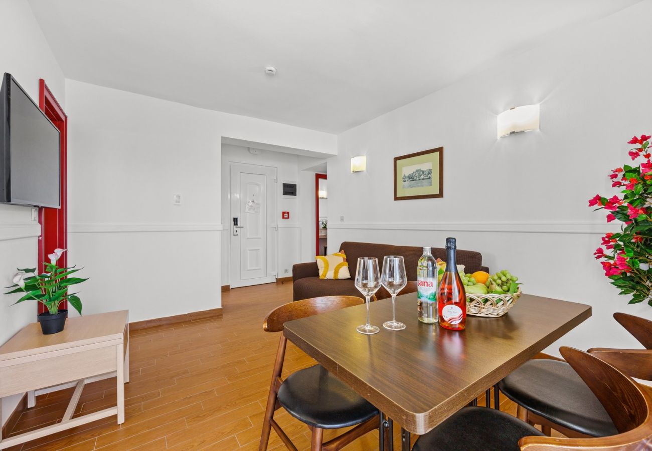 Ferienwohnung in Šibenik - Resort Apartment A2 (3+2) 2