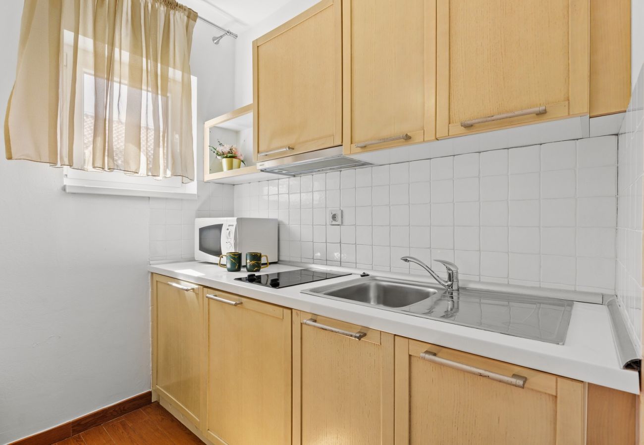 Ferienwohnung in Šibenik - Resort Apartment A2 (3+2) 2