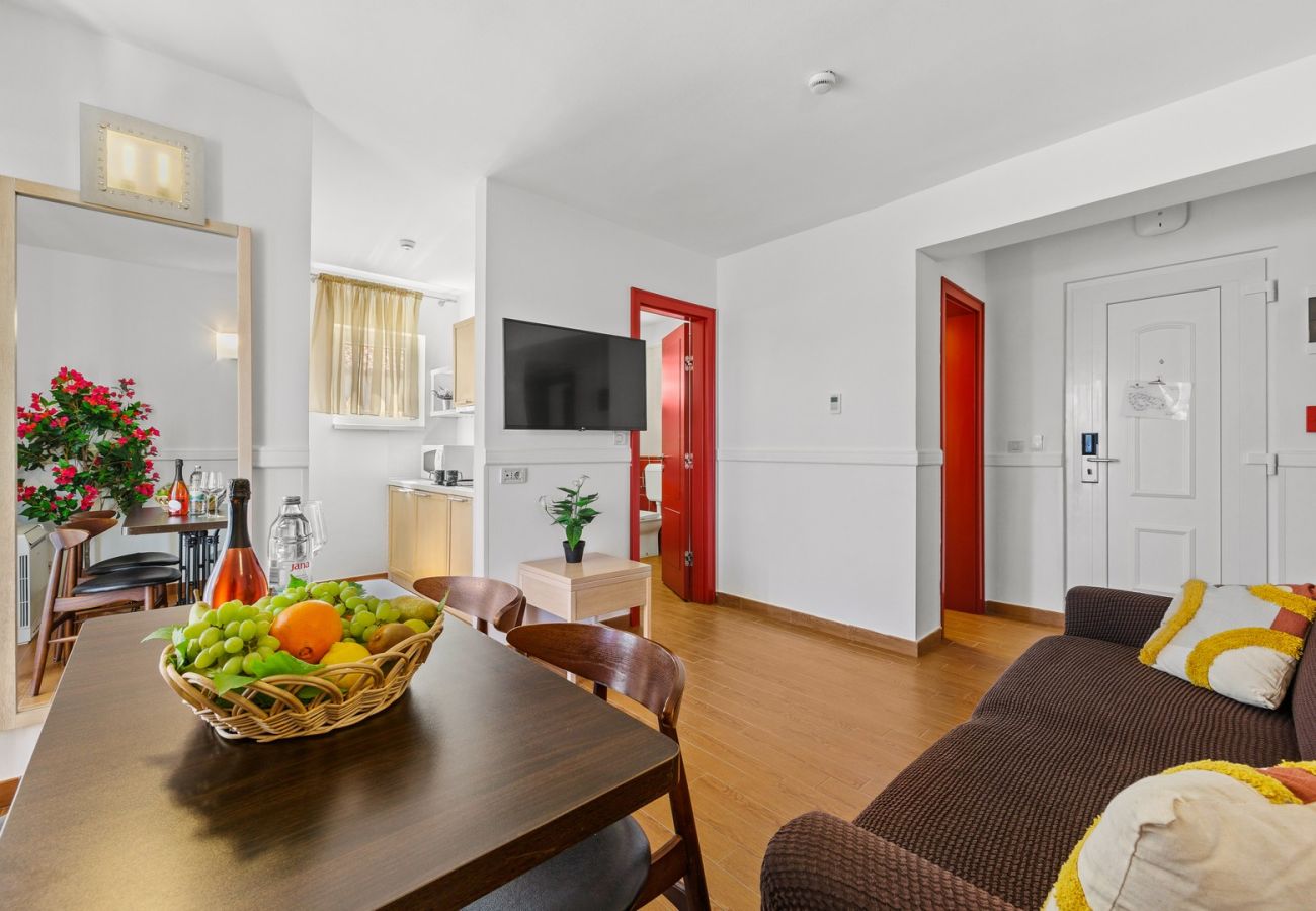 Ferienwohnung in Šibenik - Resort Apartment A2 (3+2) 2
