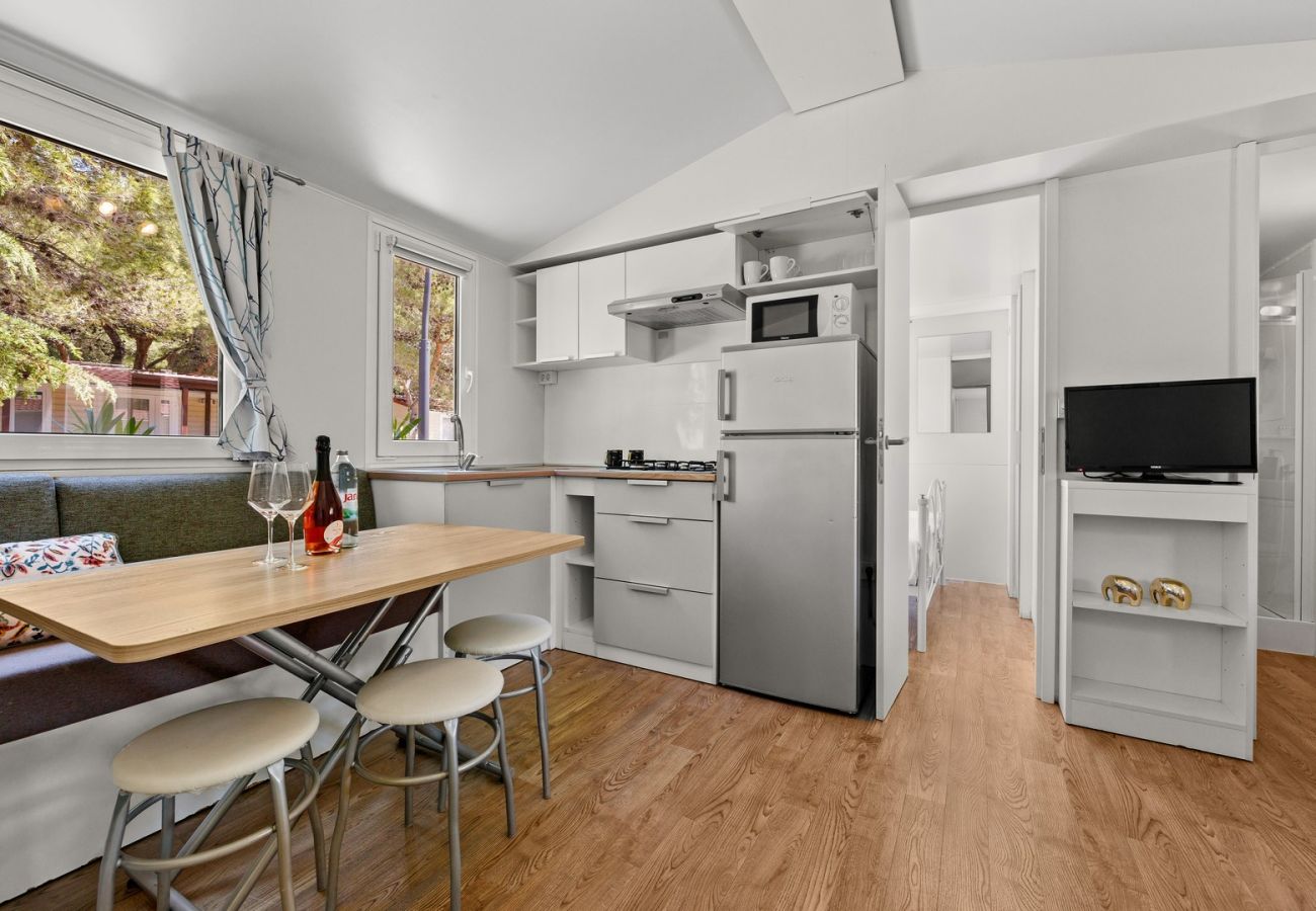 Wohnmobil in Šibenik - Resort Mobile Home - three bedroom 2