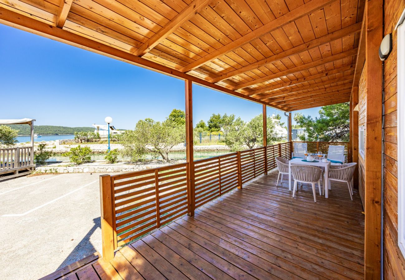 Wohnmobil in Šibenik - Resort Luxury Mobile Home (4+1) view Marina 2