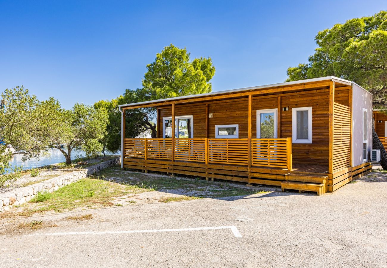 Wohnmobil in Šibenik - Resort Luxury Mobile Home (4+1) view Marina 2