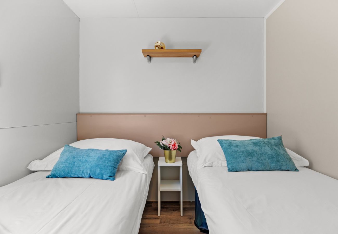Wohnmobil in Šibenik - Resort Standard Mobile Home (4+2) 2