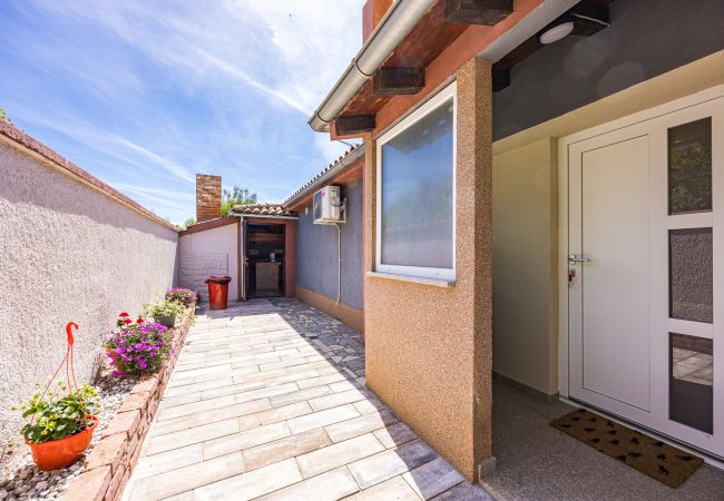 Ferienhaus in Pula - Ferienhaus Mario mit privatem Pool Ferienhaus in Pula - Ferienhaus Mario mit privatem Pool