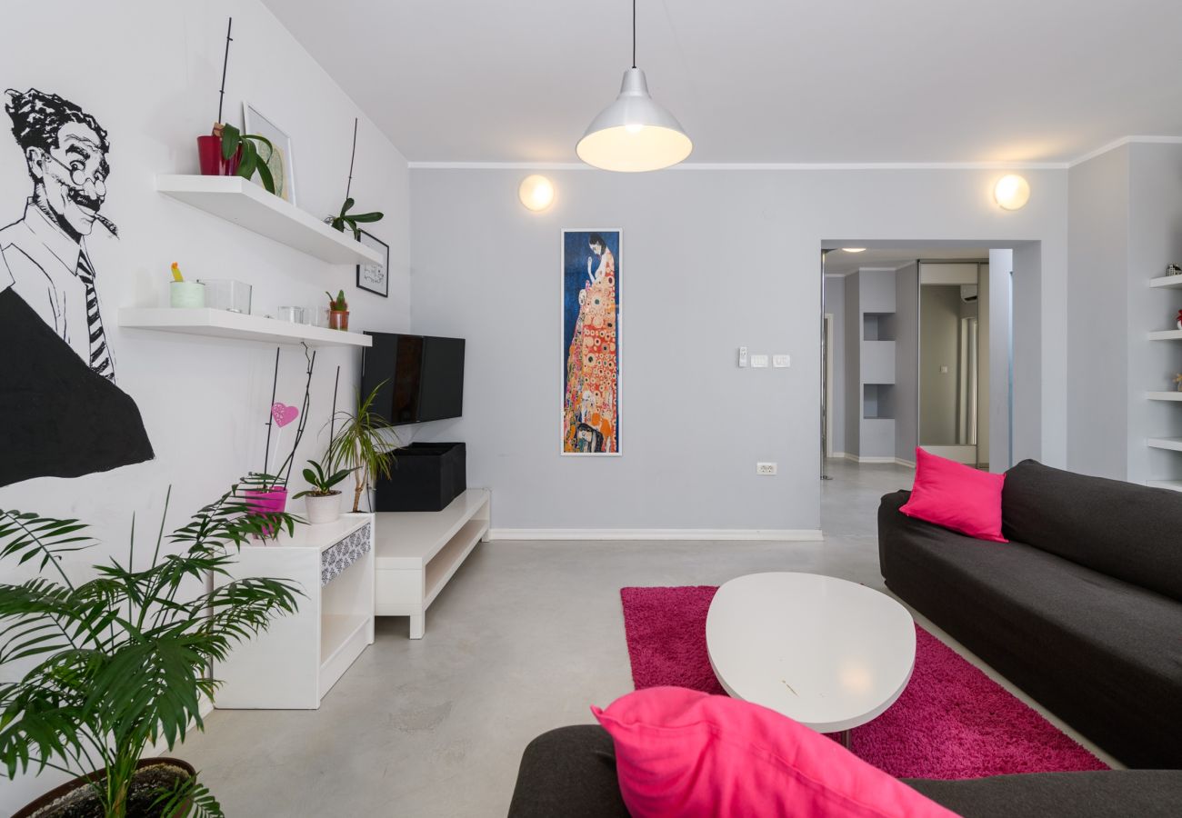 Ferienwohnung in Pula - Stadtapartment am Pool - Jana - Monte Magno Pula