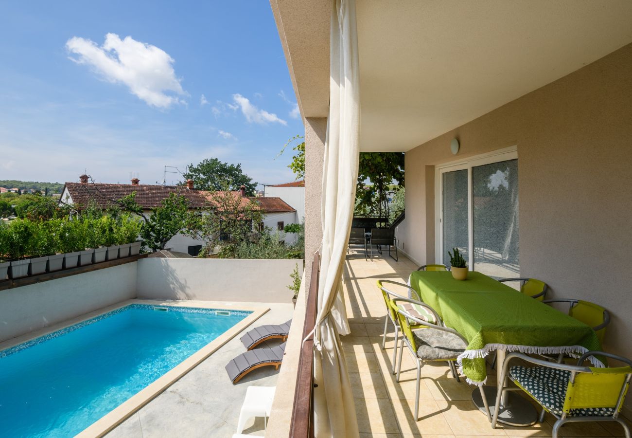 Ferienwohnung in Pula - Stadtapartment am Pool - Jana - Monte Magno Pula
