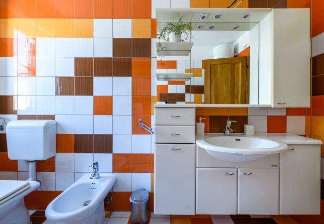 Ferienwohnung in Pula - Gemütliches Apartment Luka mit Gemeinschaftspool Ferienwohnung in Pula - Gemütliches Apartment Luka mit Gemeinschaftspool