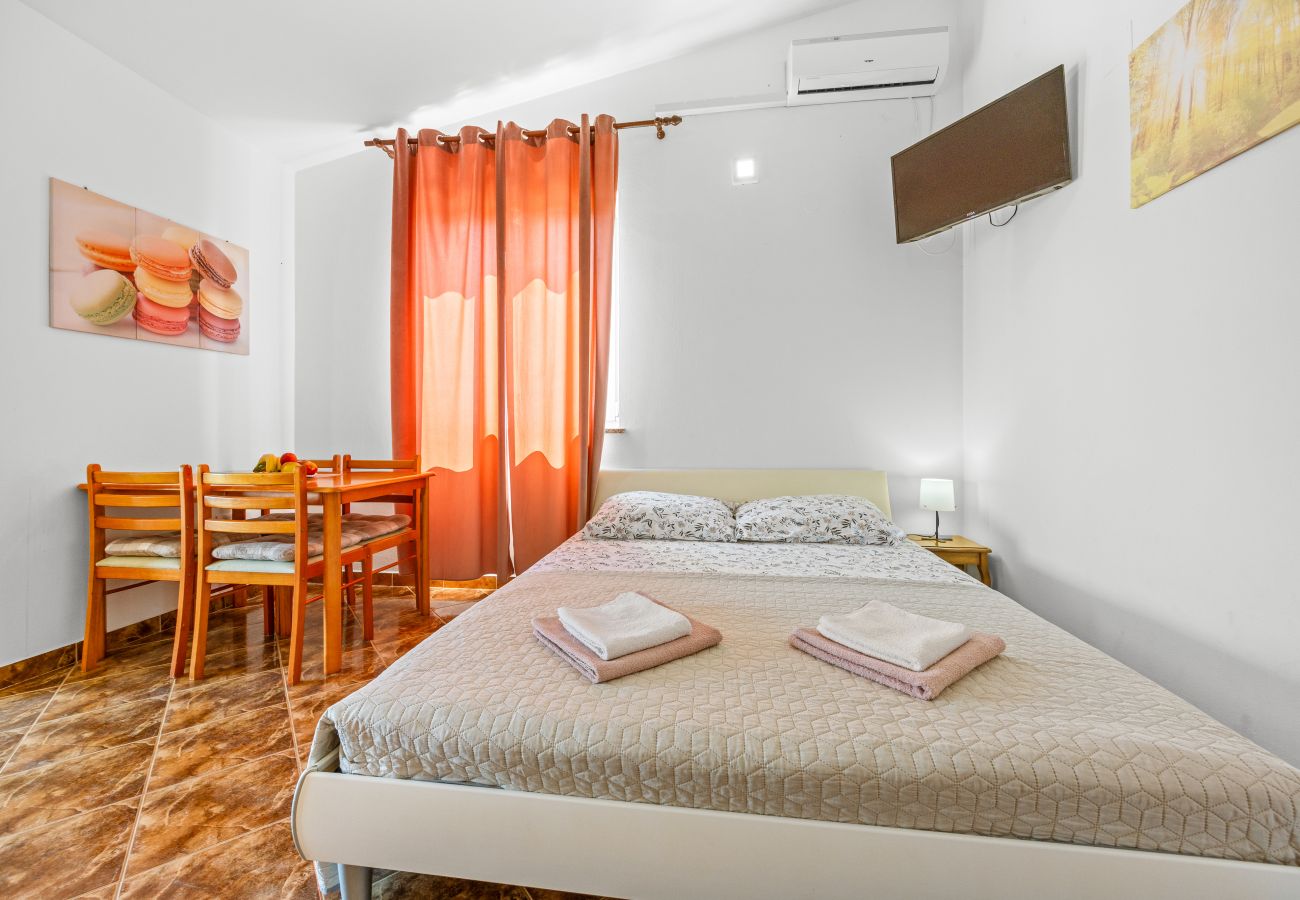 Studio in Galižana - Studio Vito mit Balkon