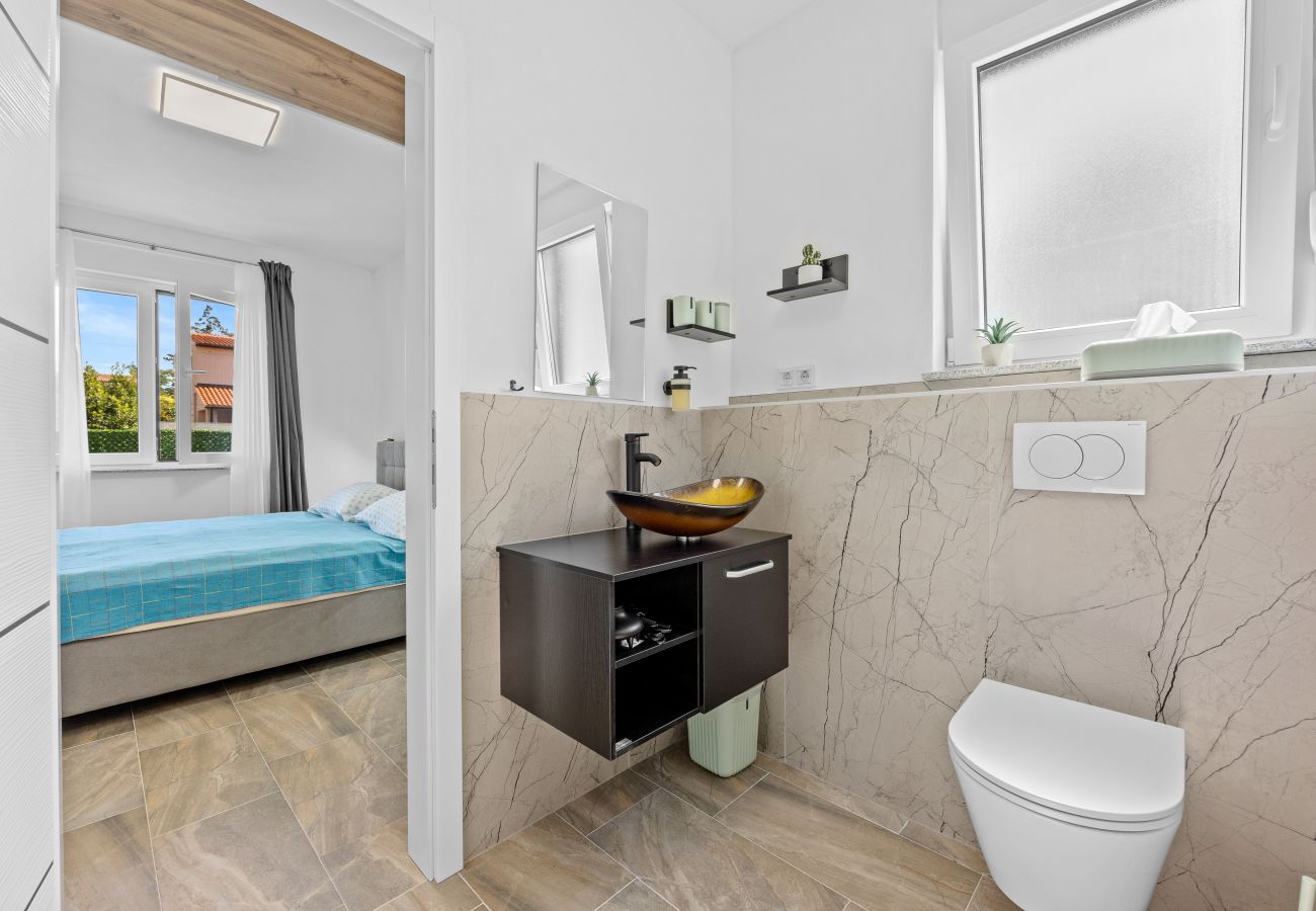 Villa in Radeki Polje - Moderne Familienvilla Mia mit privatem Pool