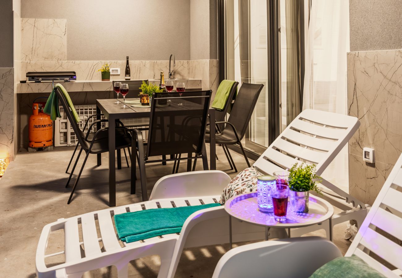 Villa in Radeki Polje - Moderne Familienvilla Mia mit privatem Pool