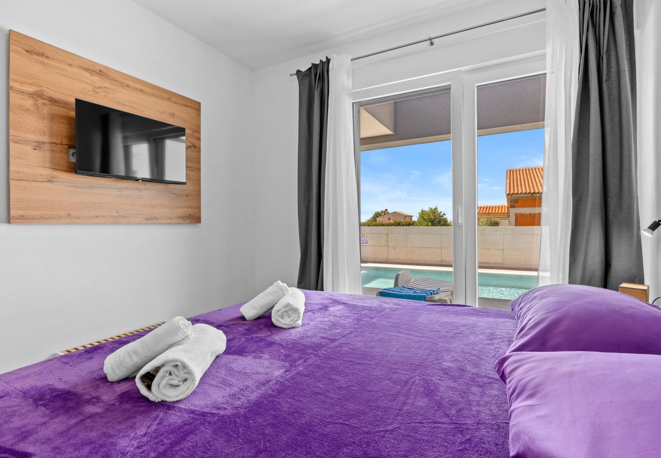 Villa in Radeki Polje - Moderne Familienvilla Teo mit privatem Pool