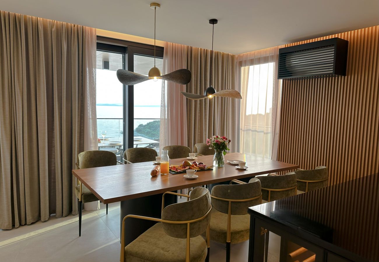 Ferienwohnung in Zadar - Schöne Wohnung direkt am Meer mit Aussicht