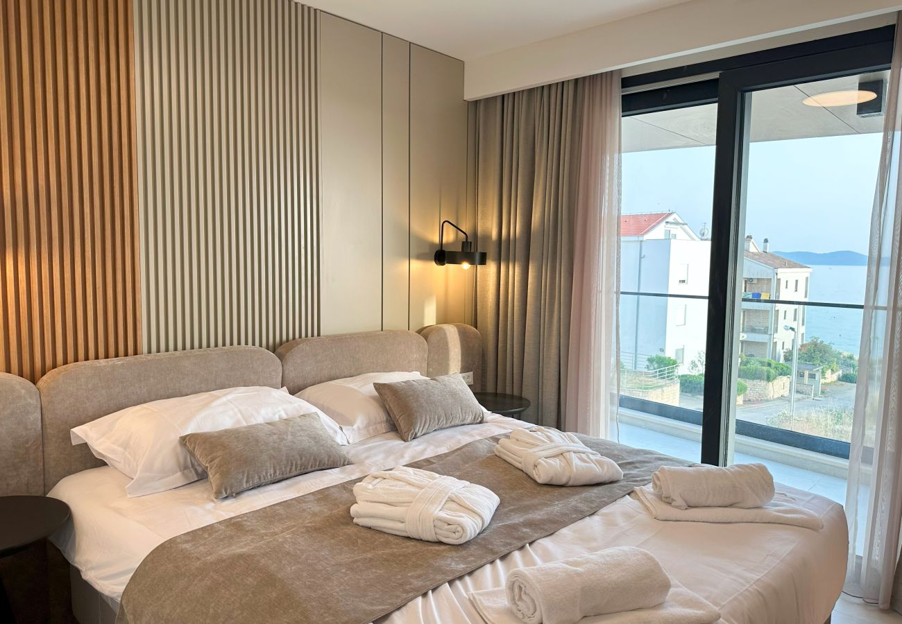 Ferienwohnung in Zadar - Schöne Wohnung direkt am Meer mit Aussicht
