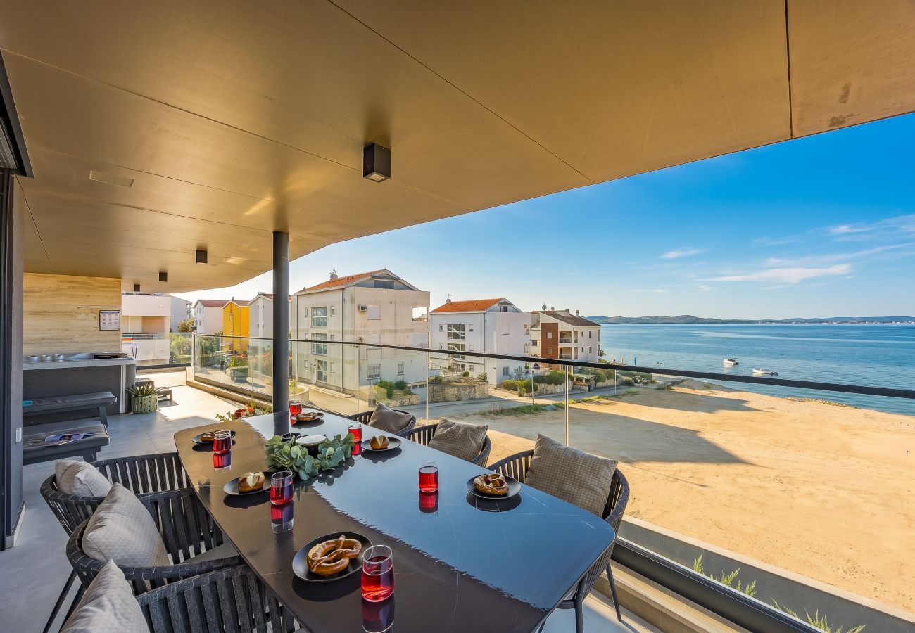 Ferienwohnung in Zadar - Amber Penthouse - Whirlpool und Meerblick