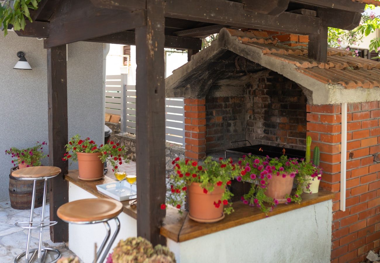 Ferienwohnung in Petrcane - Pansion Pirat - Zwei-Zimmer-Wohnung