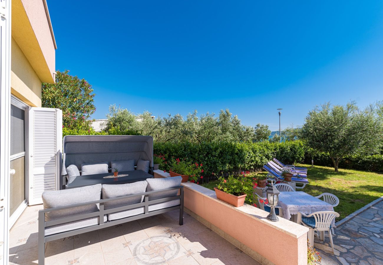 Ferienwohnung in Sukošan - Strandapartment Villa Carmen Ferienwohnung in Sukošan - Strandapartment Villa Carmen