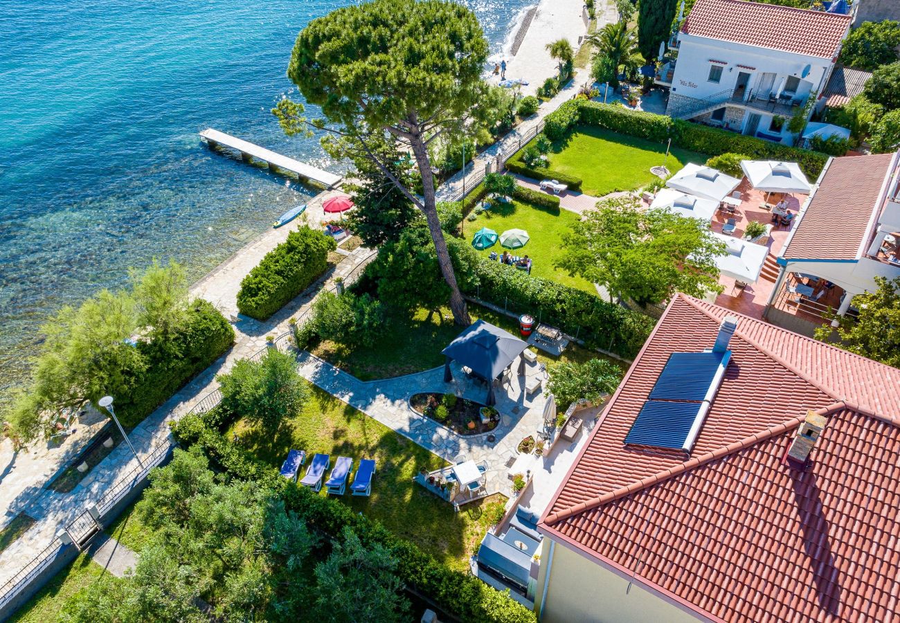 Ferienwohnung in Sukošan - Strandapartment Villa Carmen Ferienwohnung in Sukošan - Strandapartment Villa Carmen