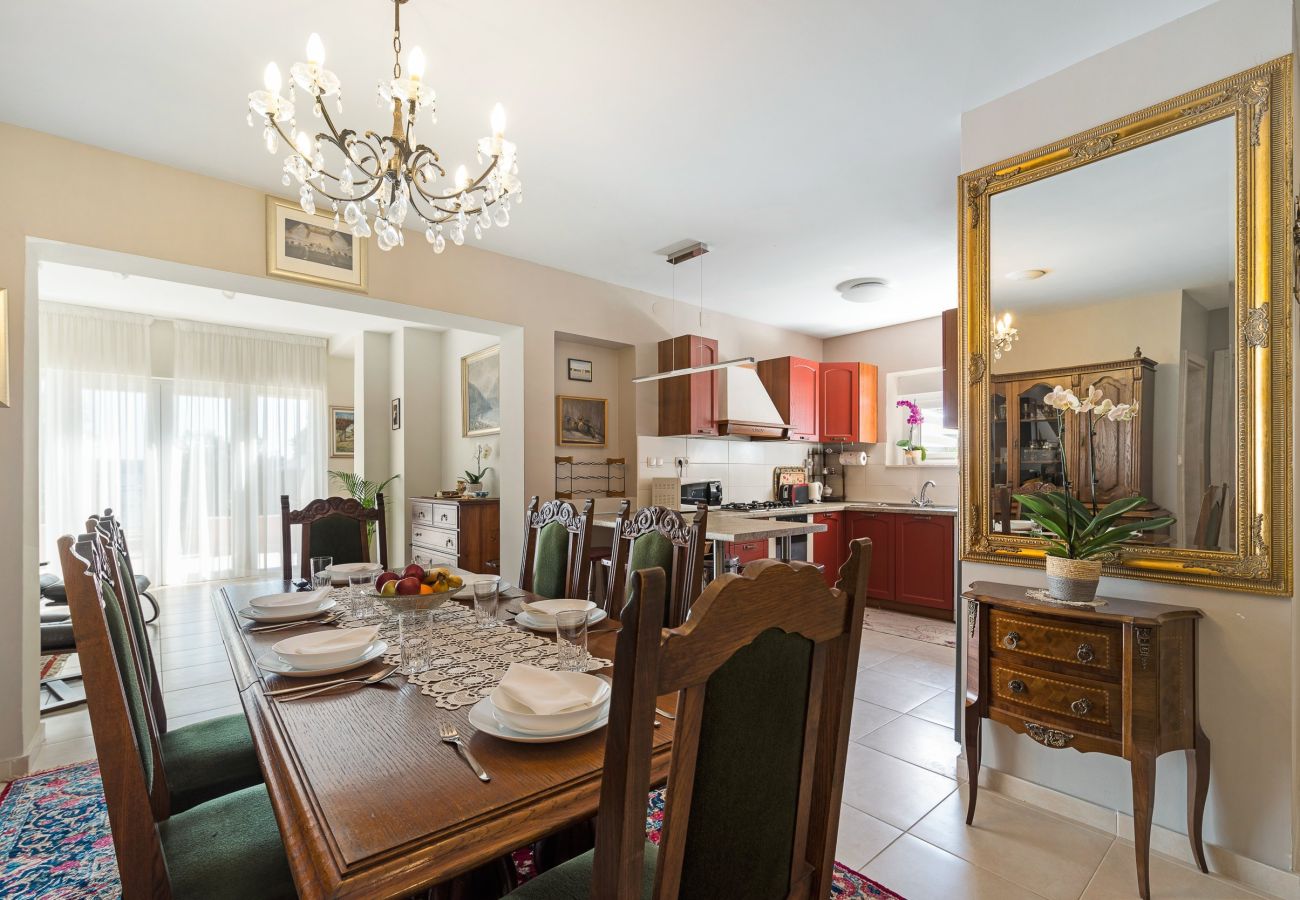 Ferienwohnung in Sukošan - Strandapartment Villa Carmen Ferienwohnung in Sukošan - Strandapartment Villa Carmen