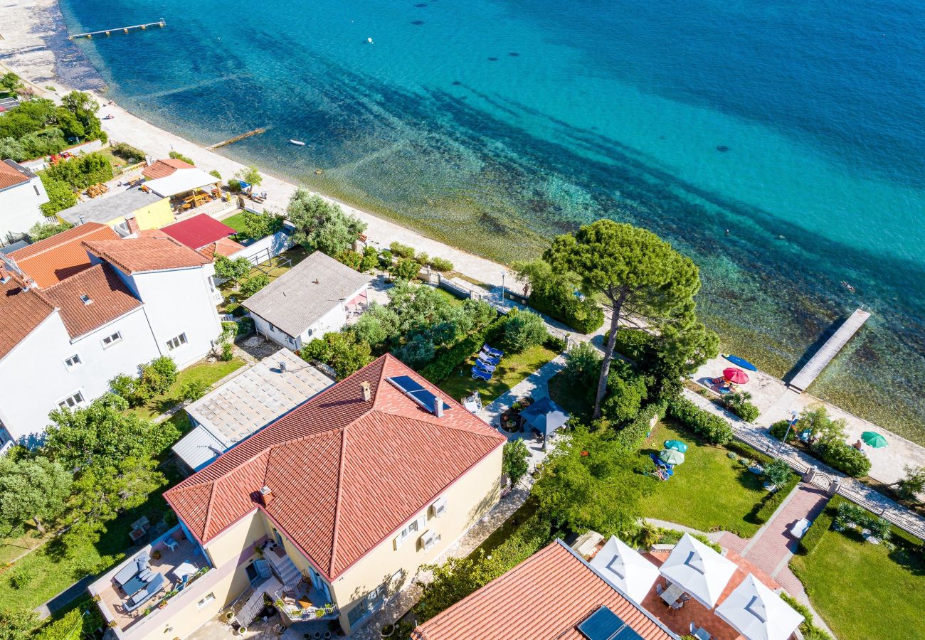 Ferienwohnung in Sukošan - Strandapartment Villa Carmen Ferienwohnung in Sukošan - Strandapartment Villa Carmen
