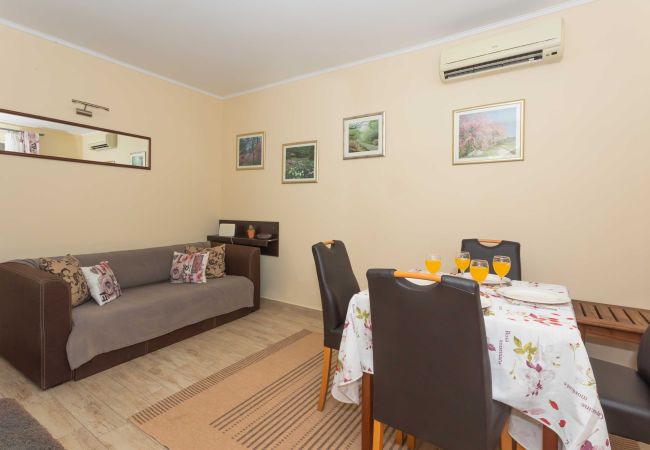 Ferienhaus in Petrcane - Ferienhaus La Casita Ferienhaus in Petrcane - Ferienhaus La Casita