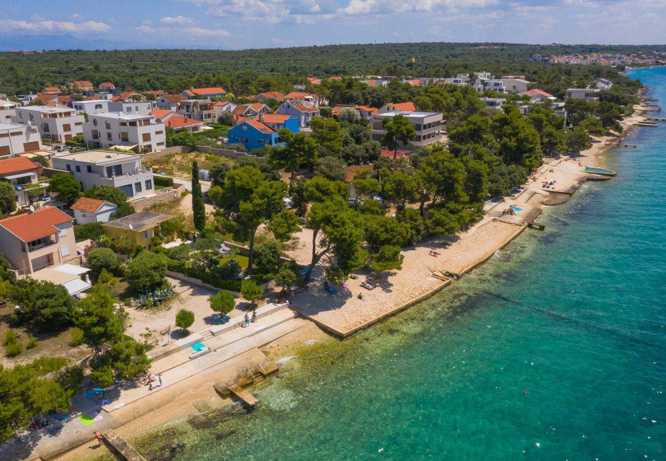Ferienhaus in Petrcane - Ferienhaus La Casita