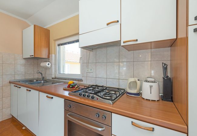 Ferienwohnung in Sukošan - Strandwohnungen Villa Kaya - Wohnung Lavanda Ferienwohnung in Sukošan - Strandwohnungen Villa Kaya - Wohnung Lavanda