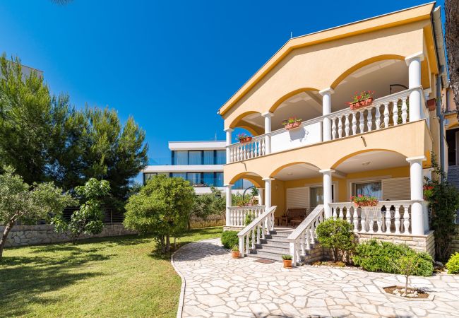 Ferienwohnung in Sukošan - Strandwohnungen Villa Kaya - Wohnung Lavanda Ferienwohnung in Sukošan - Strandwohnungen Villa Kaya - Wohnung Lavanda