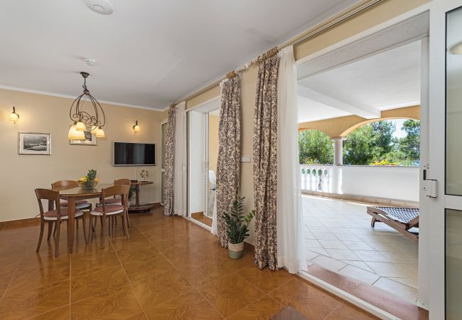 Ferienwohnung in Sukošan - Strandwohnungen Villa Kaya - Wohnung Lavanda Ferienwohnung in Sukošan - Strandwohnungen Villa Kaya - Wohnung Lavanda