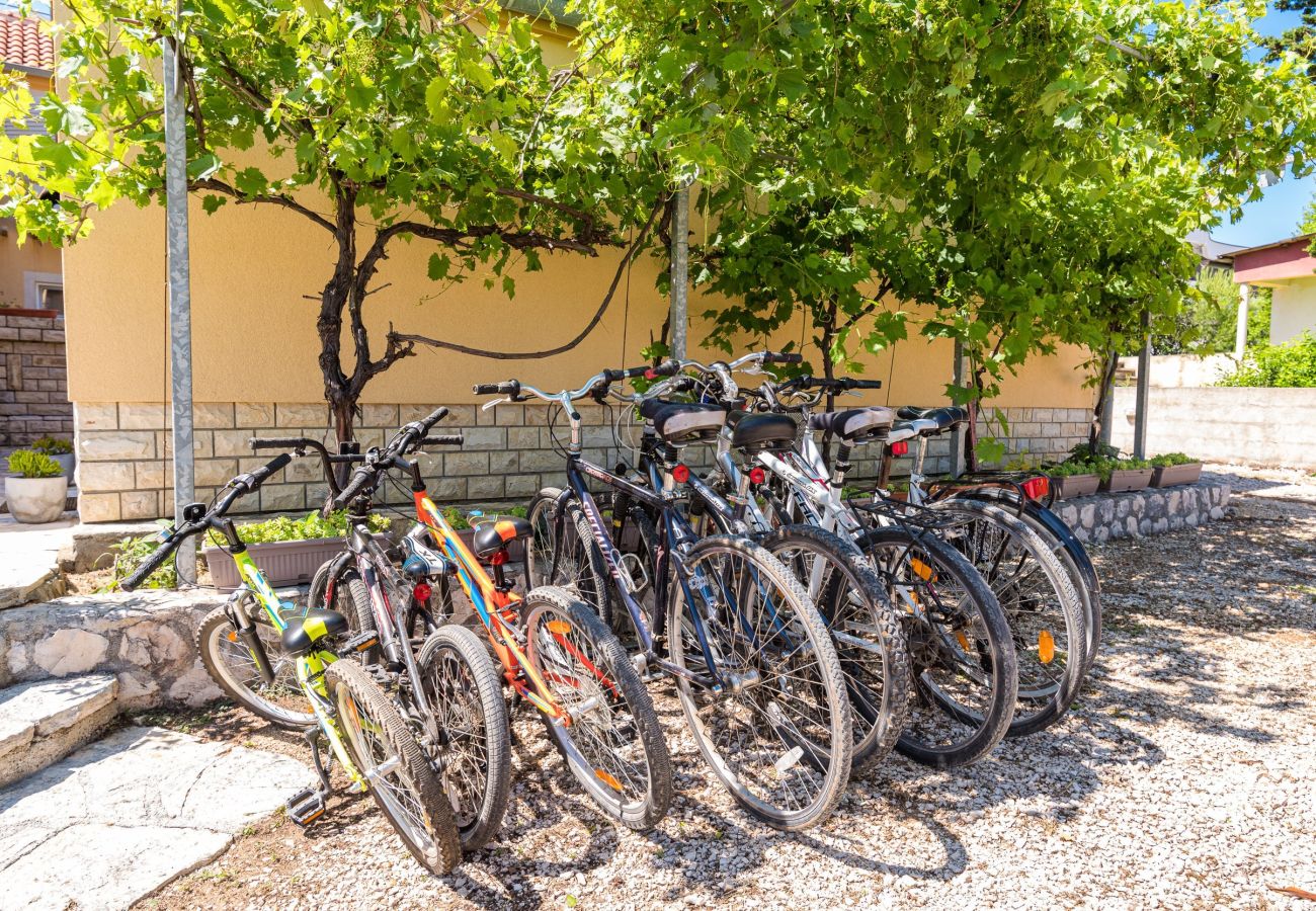 Ferienwohnung in Sukošan - Strandwohnungen Villa Kaya - Wohnung Lavanda
