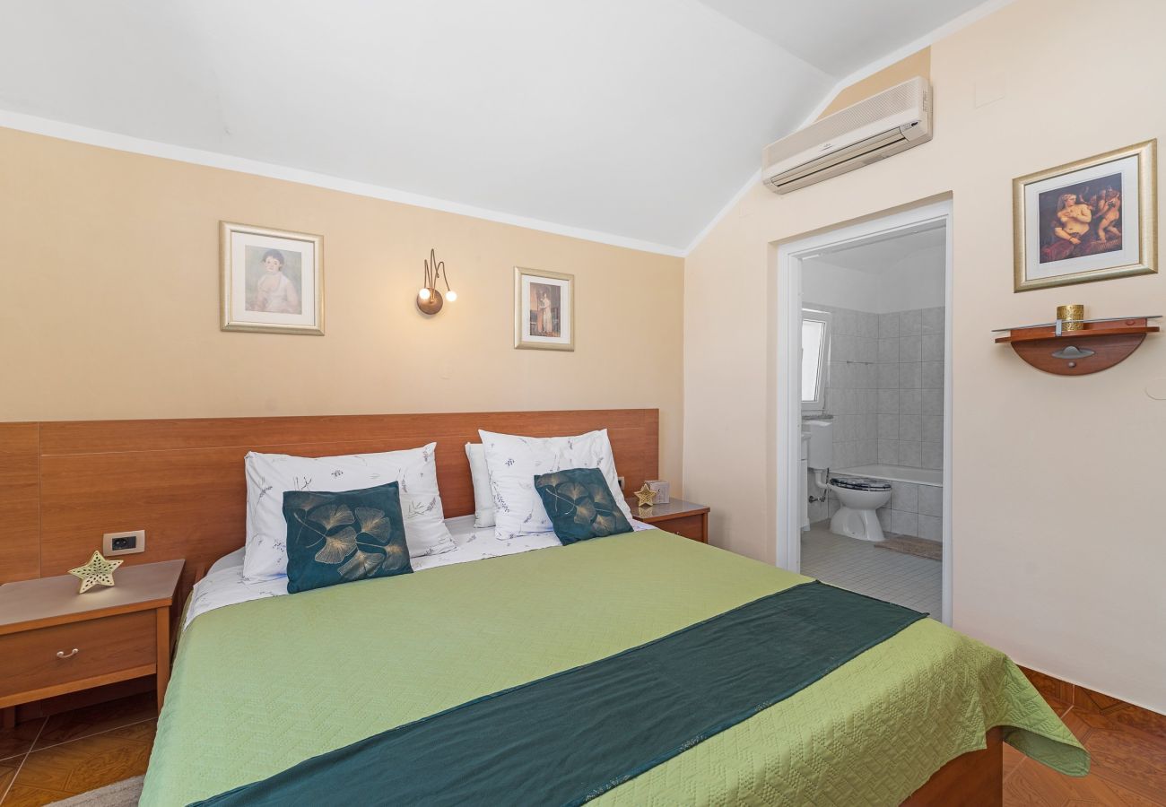 Ferienwohnung in Sukošan - Strandwohnungen Villa Kaya - Wohnung Lavanda