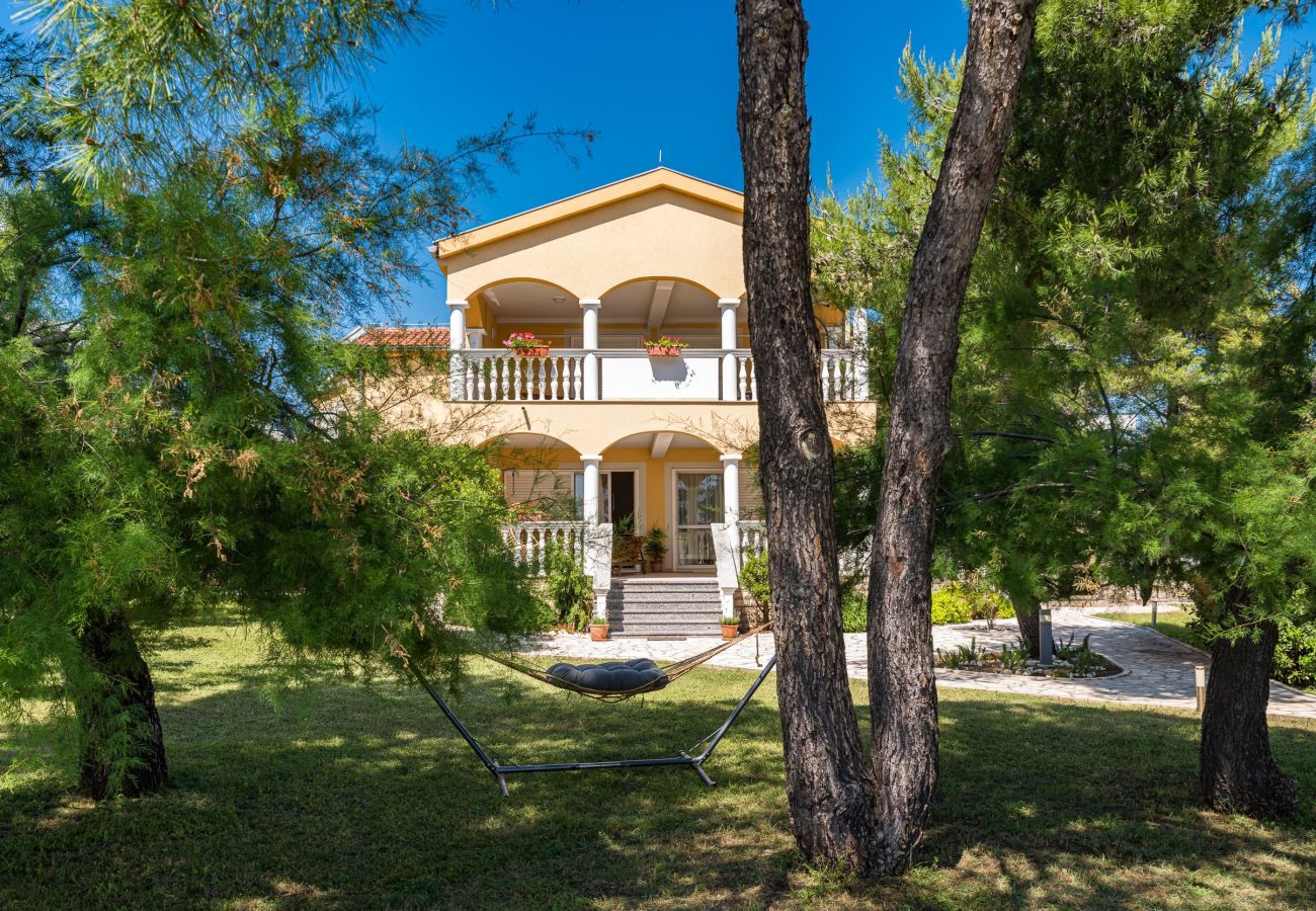 Ferienwohnung in Sukošan - Strandwohnungen Villa Kaya - Wohnung Lavanda