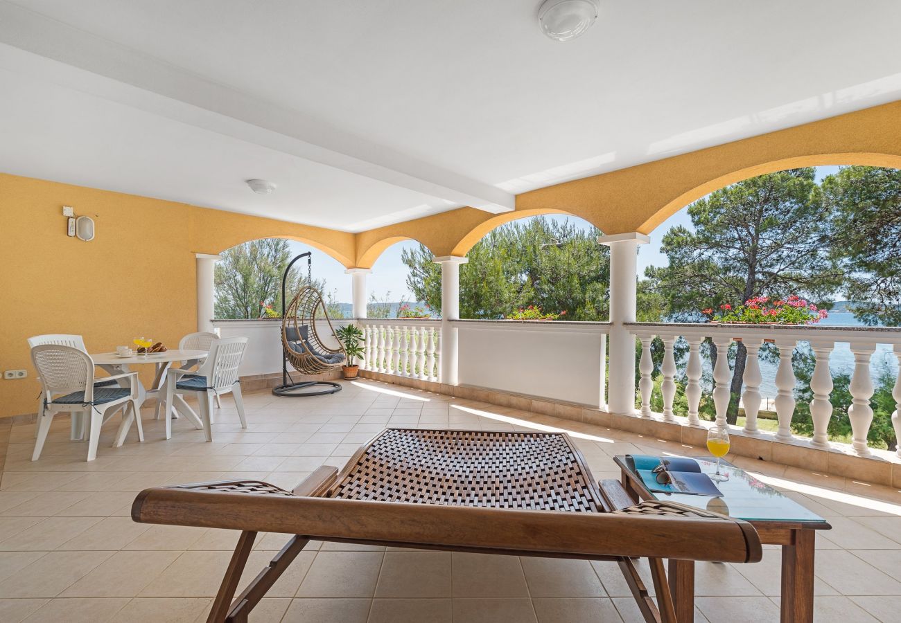 Ferienwohnung in Sukošan - Strandwohnungen Villa Kaya - Wohnung Lavanda