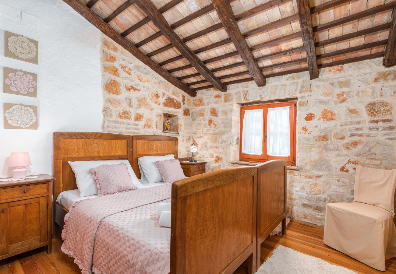 Villa in Fažana - Villa Marceta mit Gemeinschaftspool