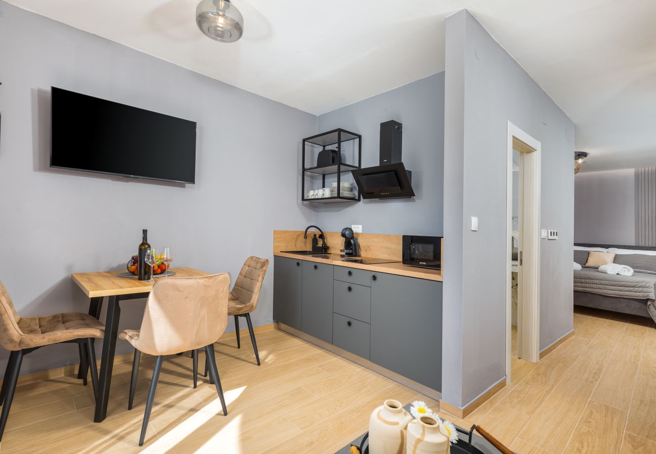 Ferienwohnung in Fažana - Luxe Apt Marceta 8 für Paare - Whirlpool & Pool
