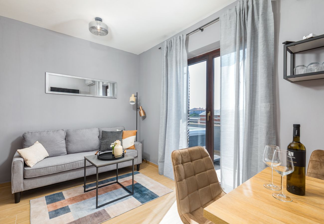 Ferienwohnung in Fažana - Luxe Apt Marceta 8 für Paare - Whirlpool & Pool