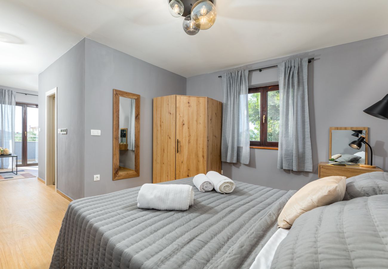Ferienwohnung in Fažana - Luxe Apt Marceta 8 für Paare - Whirlpool & Pool