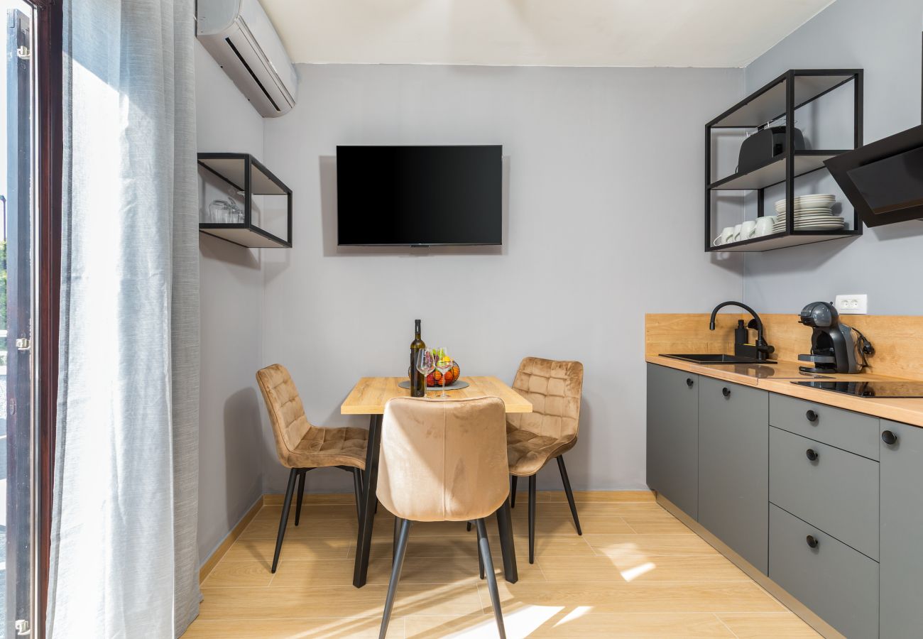Ferienwohnung in Fažana - Luxe Apt Marceta 8 für Paare - Whirlpool & Pool
