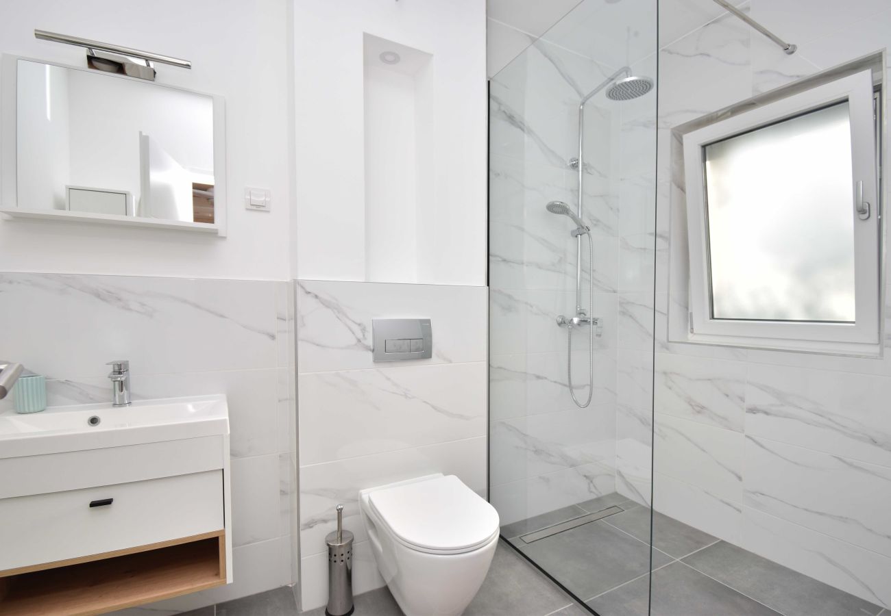 Ferienwohnung in Šibenik-Brodarica - Blue Chill Apartment