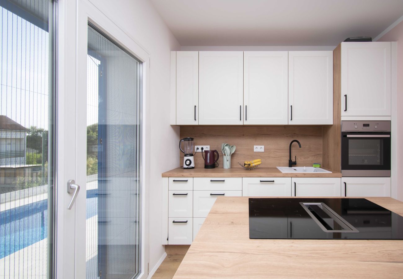 Ferienwohnung in Šibenik-Brodarica - Blue Chill Apartment