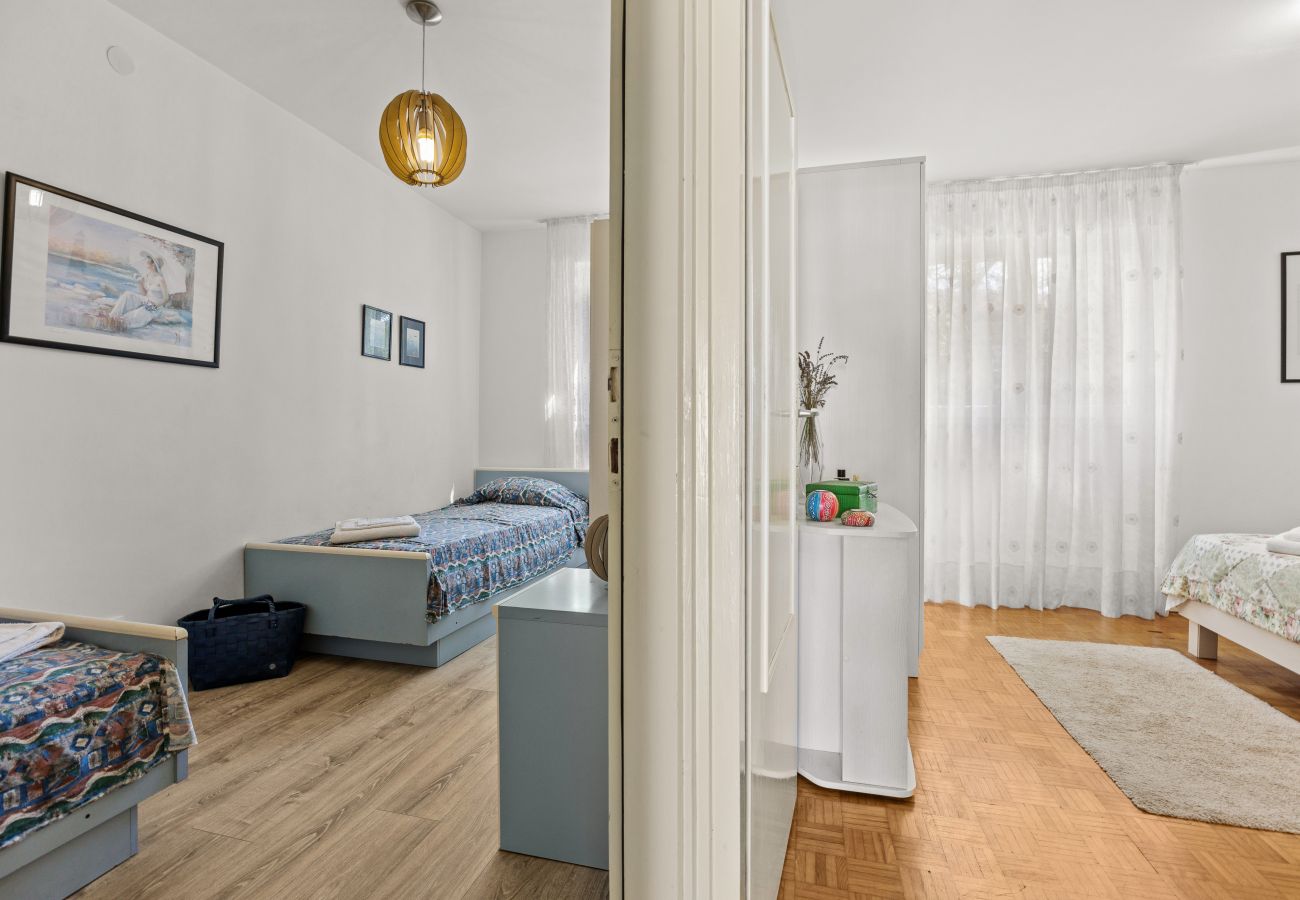 Ferienwohnung in Fažana - Entspannendes FeWo Ines in Fazana - in Strandnähe