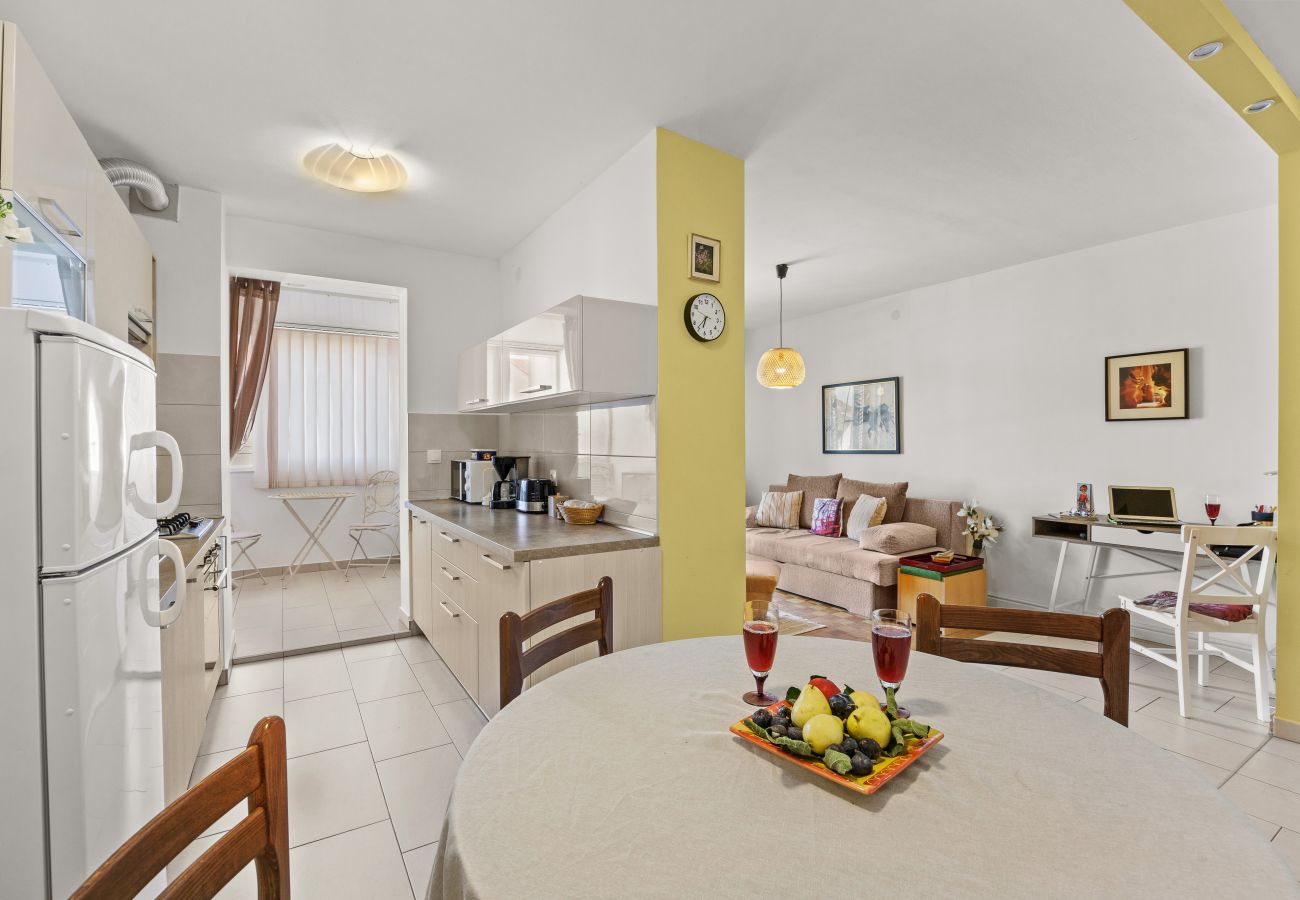 Ferienwohnung in Fažana - Entspannendes FeWo Ines in Fazana - in Strandnähe