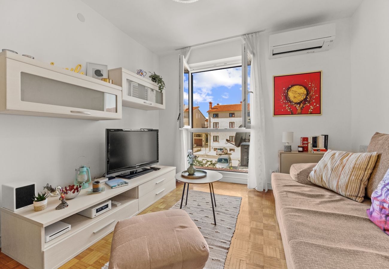 Ferienwohnung in Fažana - Entspannendes FeWo Ines in Fazana - in Strandnähe