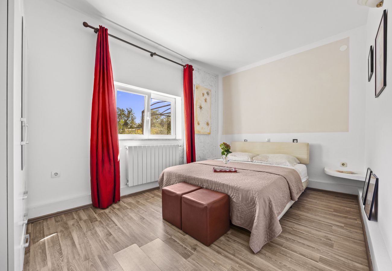 Ferienwohnung in Valbandon - Charmante Dreizimmerwohnung in Meeresnähe