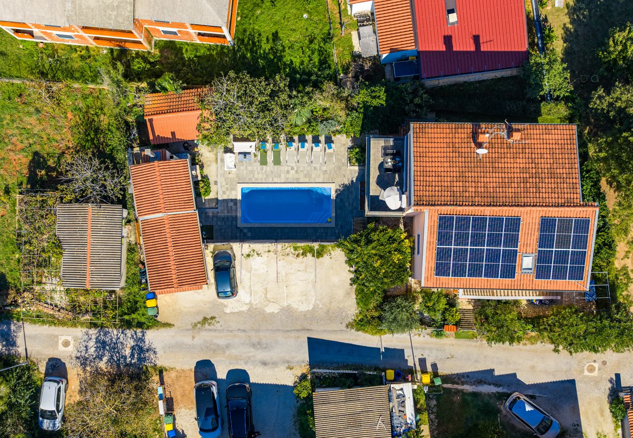 Ferienwohnung in Valbandon - Charmante Dreizimmerwohnung in Meeresnähe