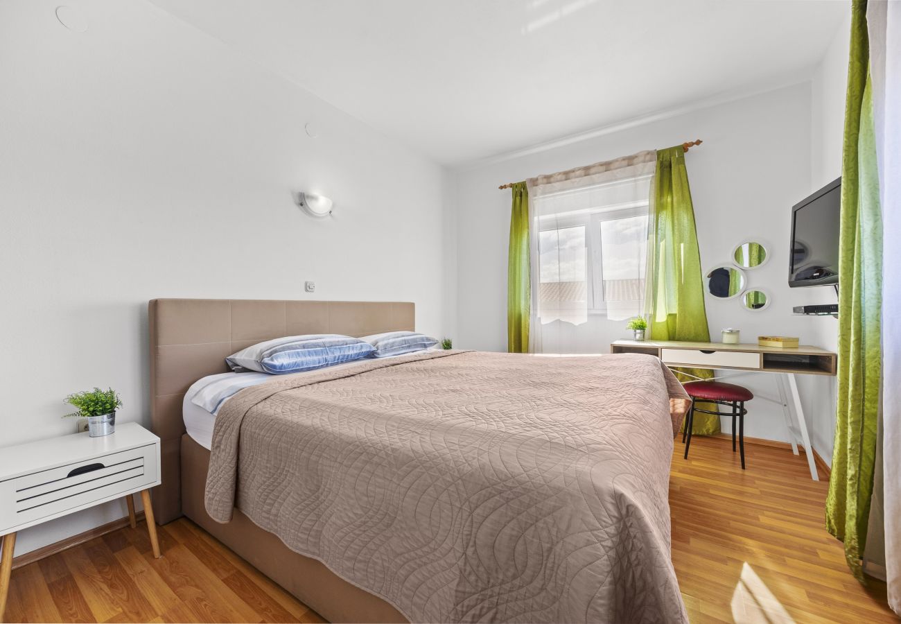 Ferienwohnung in Valbandon - ES 3 - FeWo mit Balkon und Gemeinschaftspool