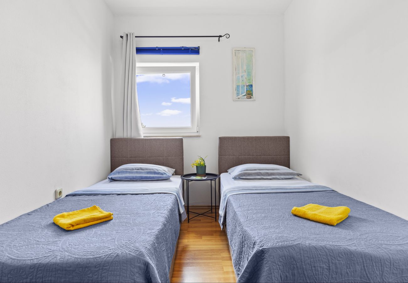 Ferienwohnung in Valbandon - ES 3 - FeWo mit Balkon und Gemeinschaftspool