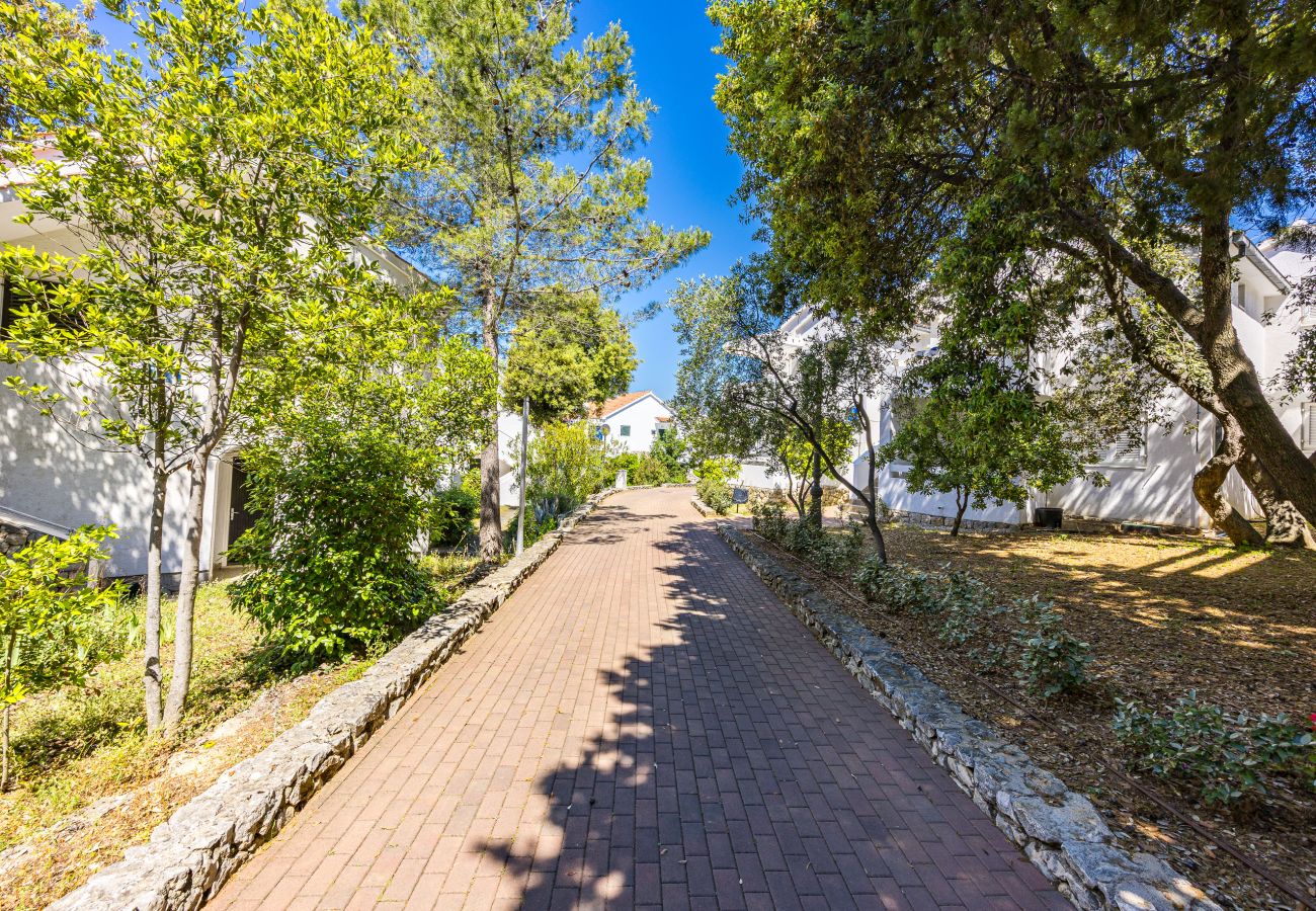 Ferienwohnung in Šibenik - Familien-Ferienapartment A3