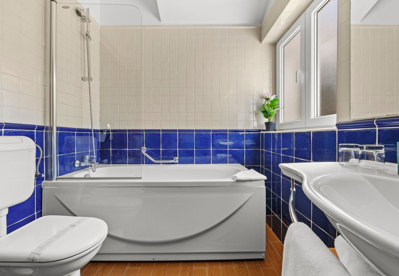 Ferienwohnung in Šibenik - Familien-Ferienapartment A3